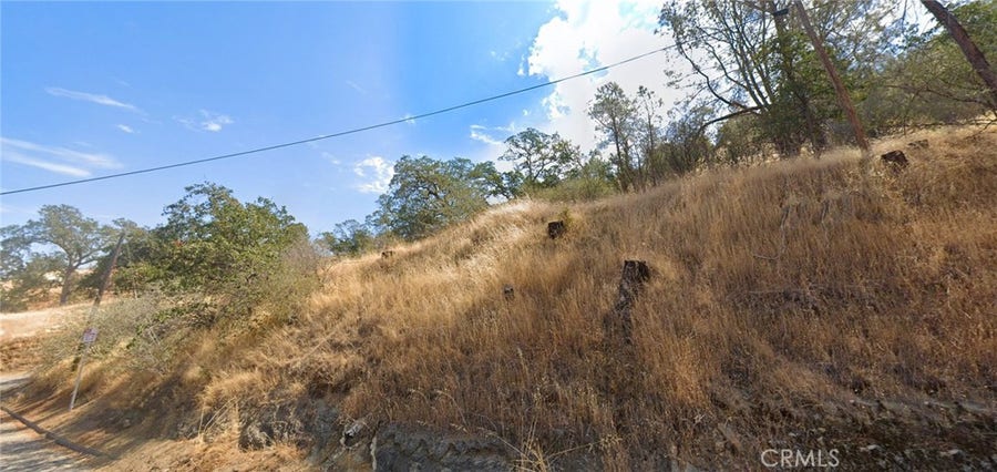 Property photo for 28762 Sky Harbour Road, Friant, CA