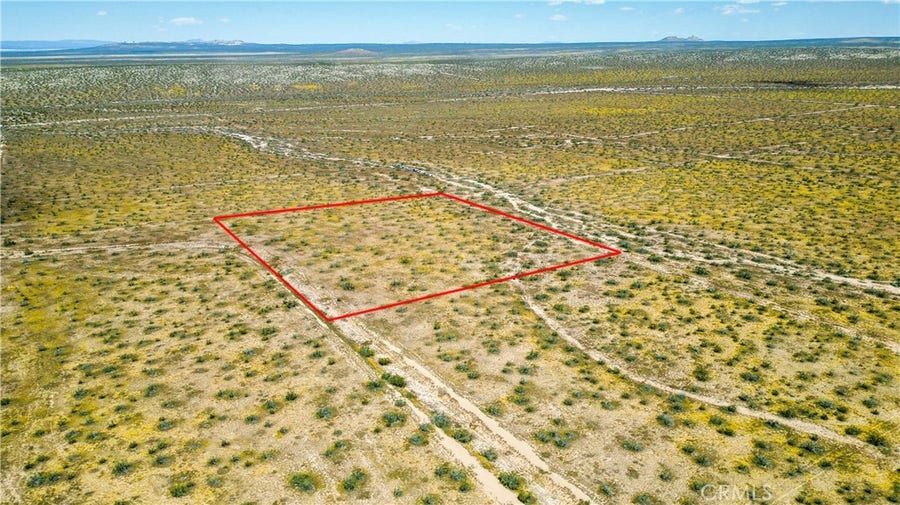 Property photo for 0 226 Vac/226 Ste Drt /Vic Avenue B1, Hi Vista, CA