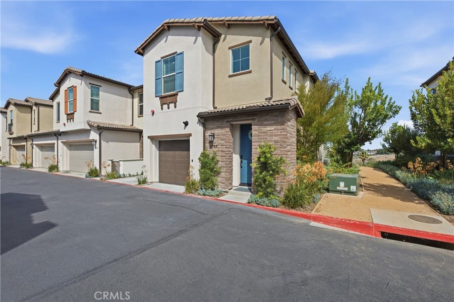 Property photo for 1724 Valley Oak, Oceanside, CA