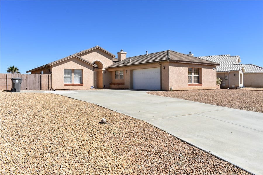 Property photo for 58370 Mountain View, Yucca Valley, CA