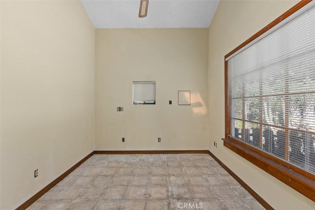 1619 Ranchwood Lane, Fallbrook, CA 92028 1619 Ranchwood Lane, Fallbrook, CA 92028