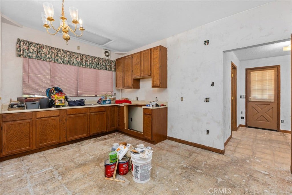 1619 Ranchwood Lane, Fallbrook, CA 92028 1619 Ranchwood Lane, Fallbrook, CA 92028