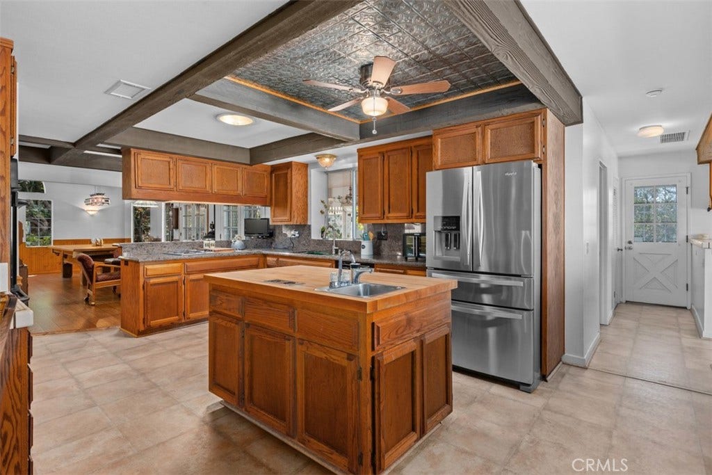 1619 Ranchwood Lane, Fallbrook, CA 92028 1619 Ranchwood Lane, Fallbrook, CA 92028