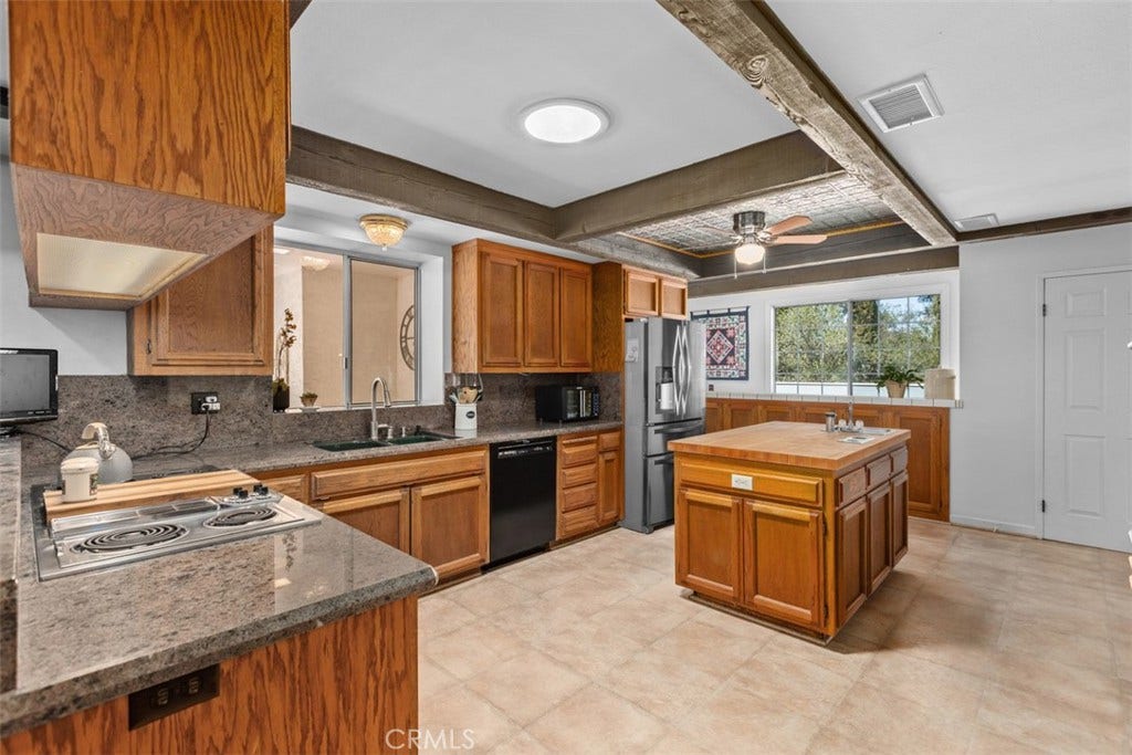 1619 Ranchwood Lane, Fallbrook, CA 92028 1619 Ranchwood Lane, Fallbrook, CA 92028