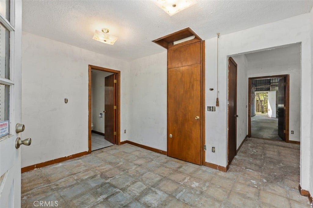 1619 Ranchwood Lane, Fallbrook, CA 92028 1619 Ranchwood Lane, Fallbrook, CA 92028