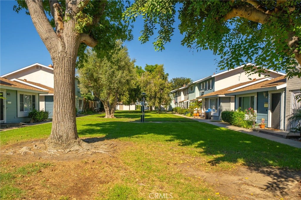 19875 Kingswood, Huntington Beach, CA 92646