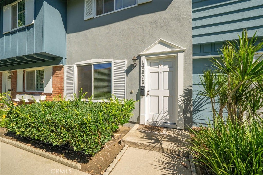 19875 Kingswood, Huntington Beach, CA 92646