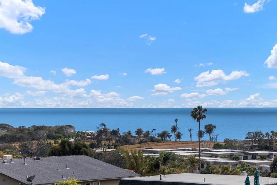 Property photo for 640 W Solana Circle, #11, Solana Beach, CA