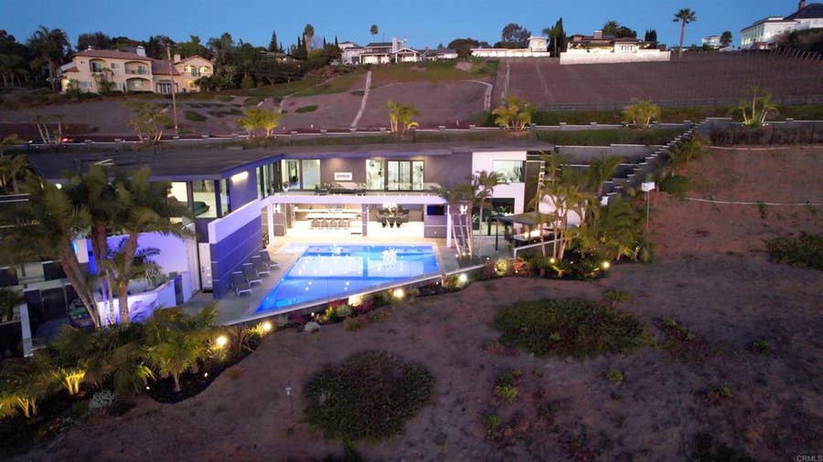 Property photo for 1095 Hoover Street, Carlsbad, CA