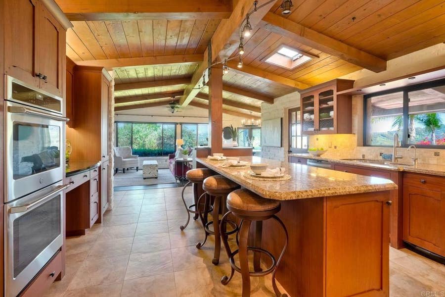 Property photo for 3149 Old Post Rd, Fallbrook, CA
