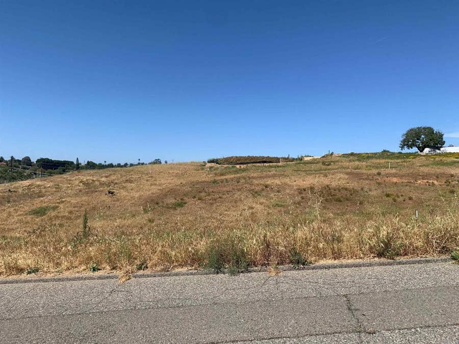 Property photo for 4 Camino De Nog, Fallbrook, CA