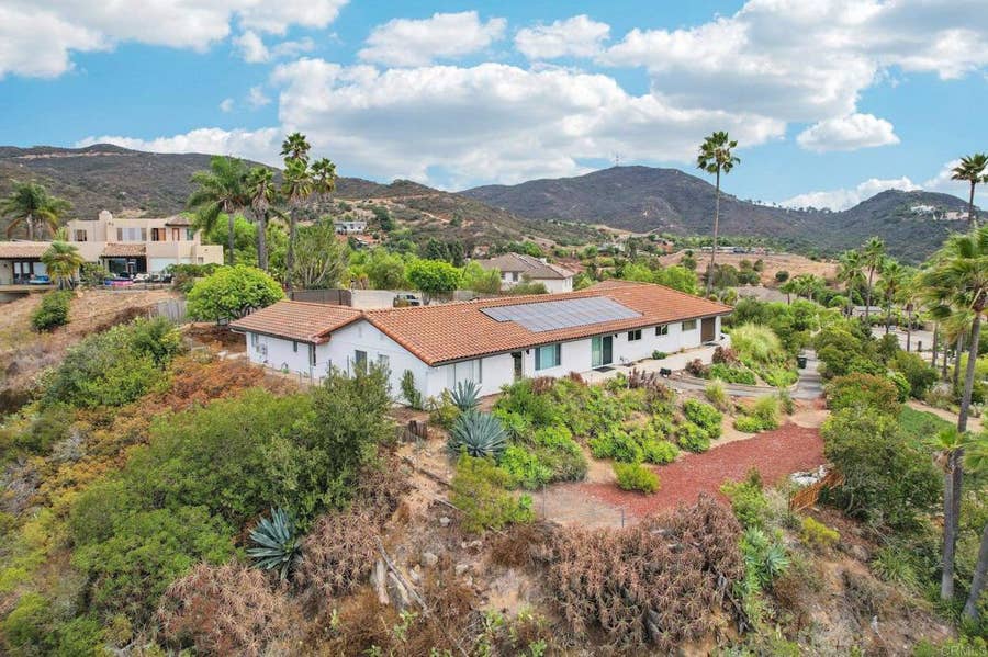 Property photo for 2068 Camino Culebra, Vista, CA