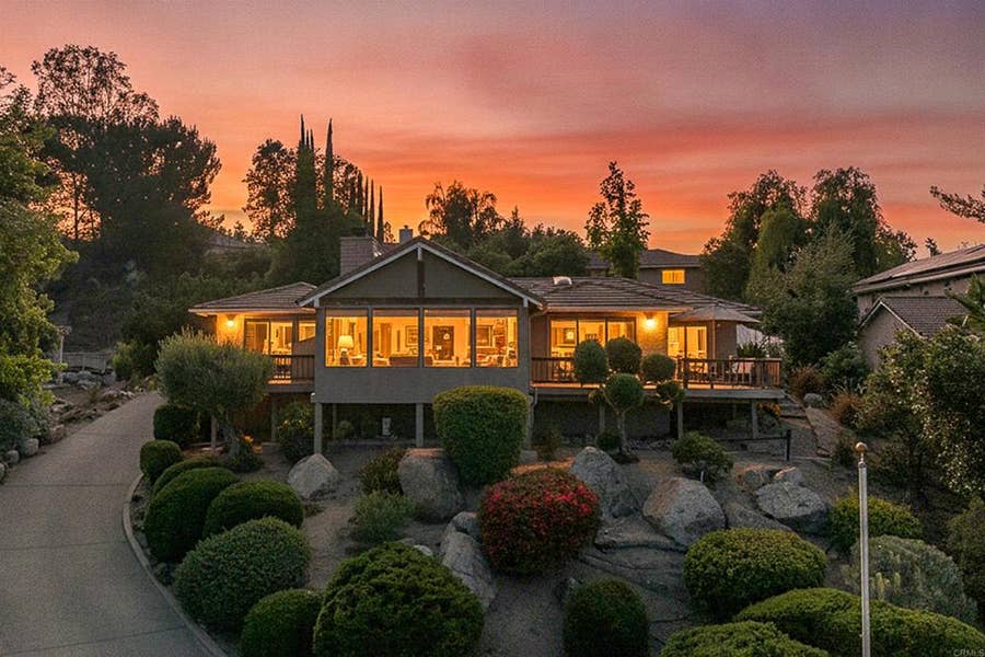 Property photo for 15326 Moonglow Dr, Ramona, CA