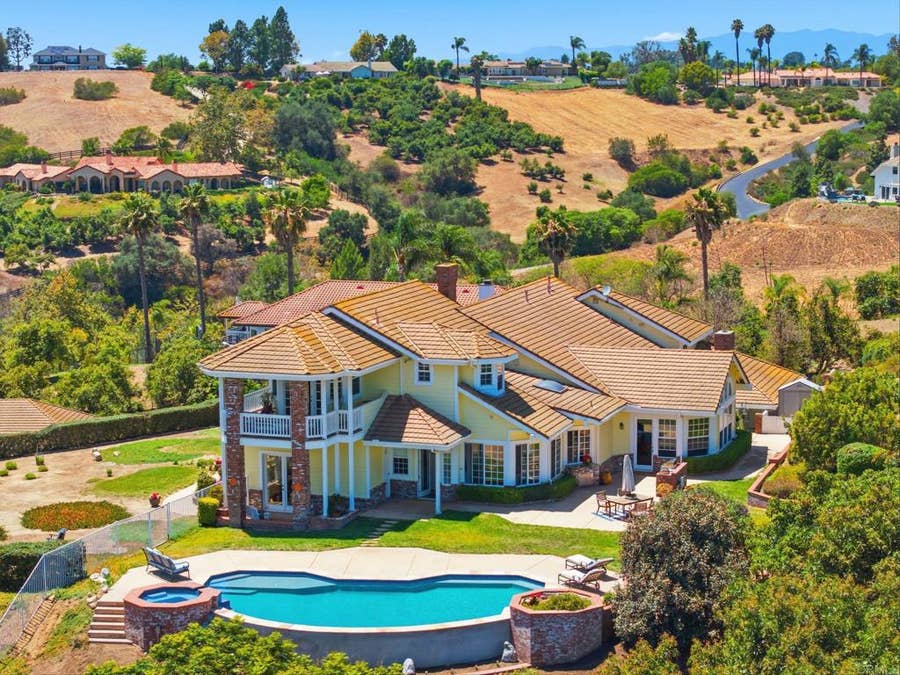 Property photo for 2292 Dos Lomas, Fallbrook, CA