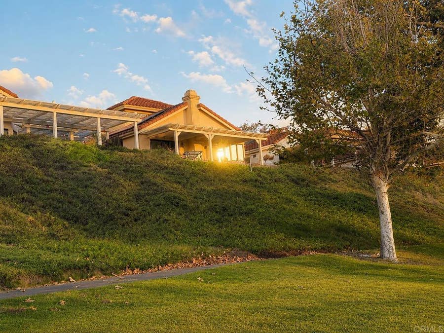 Property photo for 29118 Laurel Valley Dr, Vista, CA