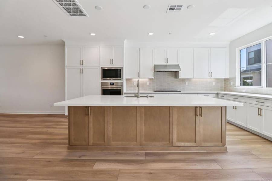Property photo for 4942 Spirea Way, Carlsbad, CA