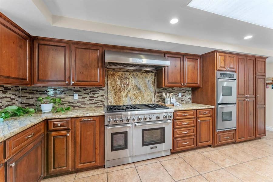 Property photo for 15321 Via Molinero, Poway, CA