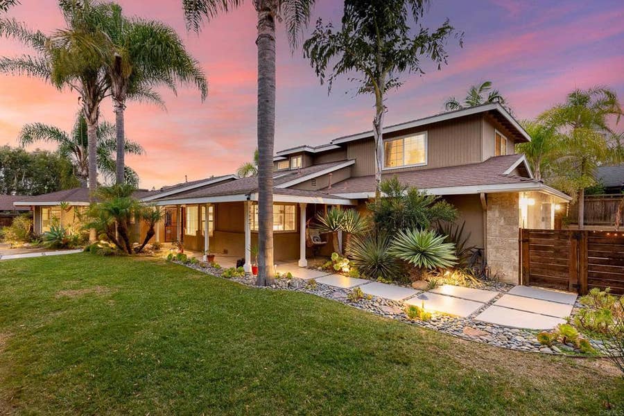 Property photo for 808 Palaro Drive, Encinitas, CA