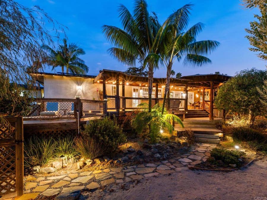 Property photo for 890 Passiflora Avenue, Encinitas, CA