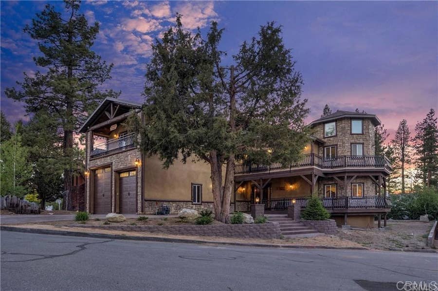 Property photo for 216 Alp Court, Big Bear Lake, CA