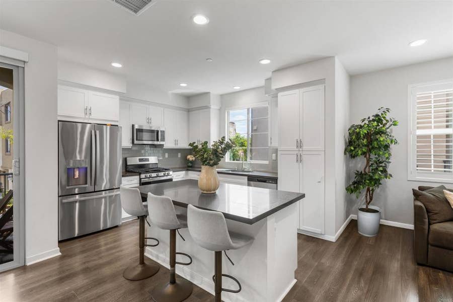 Property photo for 328 Waverunner Court, Santee, CA