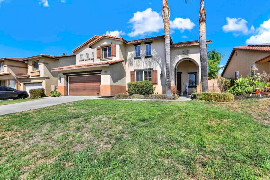 Property photo for 40865 Robards Way, Murrieta, CA