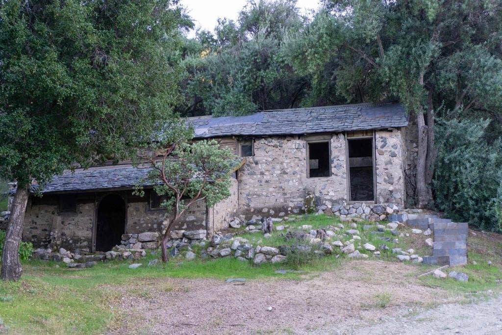 25933 Sand Canyon Road, Santa Clarita, CA 91387 Stone House Set