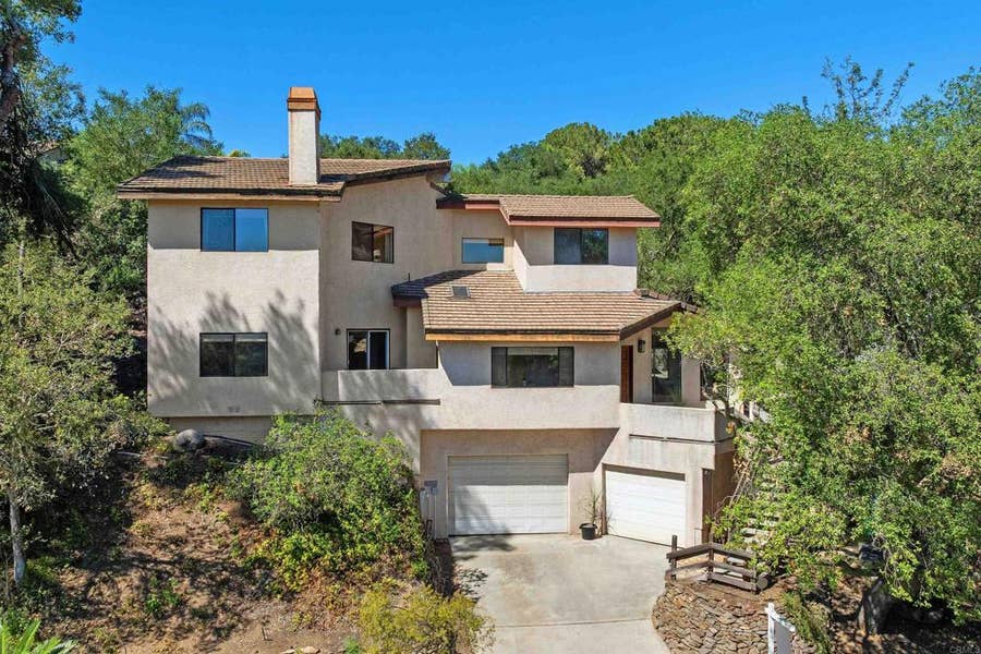Property photo for 28338 Meadow Glen Way W, Escondido, CA