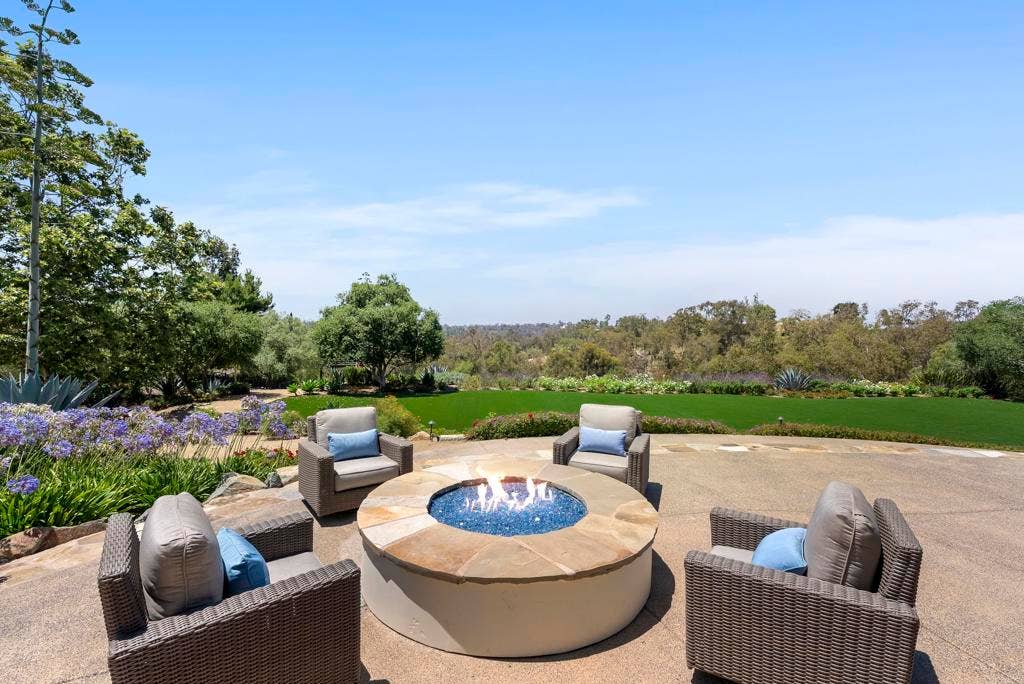 5293 La Glorieta, Rancho Santa Fe, CA 92067 5293 La Glorieta, Rancho Santa Fe, CA 92067