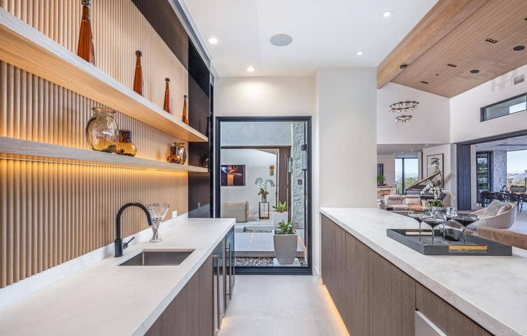 15575 Las Planideras, Rancho Santa Fe, CA 92067 15575 Las Planideras, Rancho Santa Fe, CA 92067