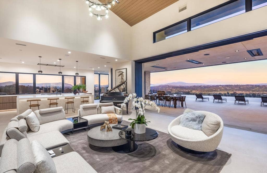 15575 Las Planideras, Rancho Santa Fe, CA 92067 15575 Las Planideras, Rancho Santa Fe, CA 92067
