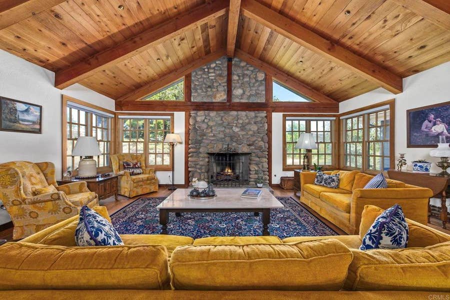 Property photo for 19050 Via Cuesta, Ramona, CA