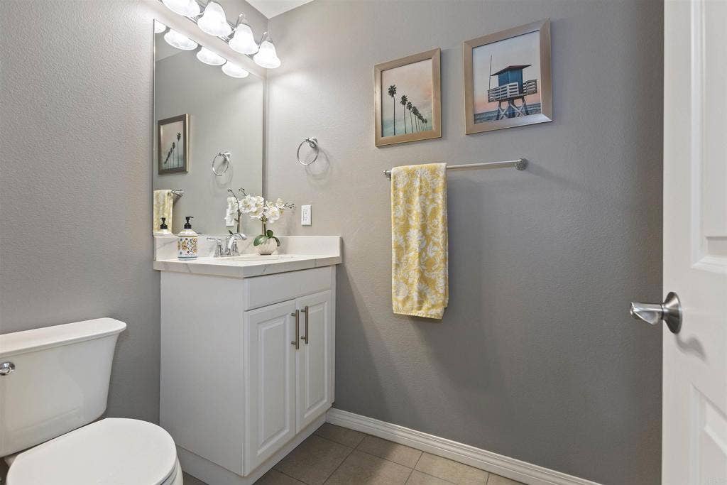250 Treasure Drive, San Marcos, CA 92078 250 Treasure Drive, San Marcos, CA 92078