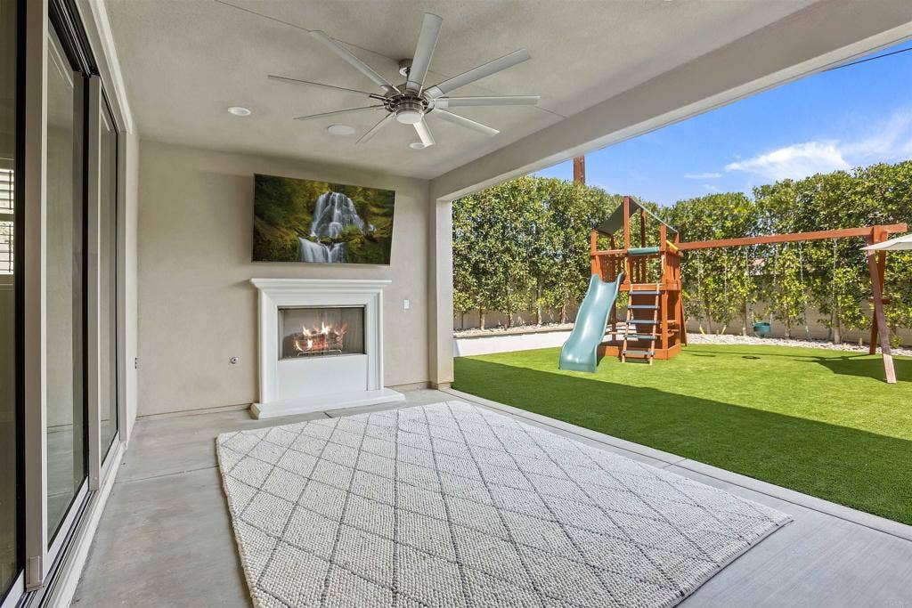 250 Treasure Drive, San Marcos, CA 92078 250 Treasure Drive, San Marcos, CA 92078
