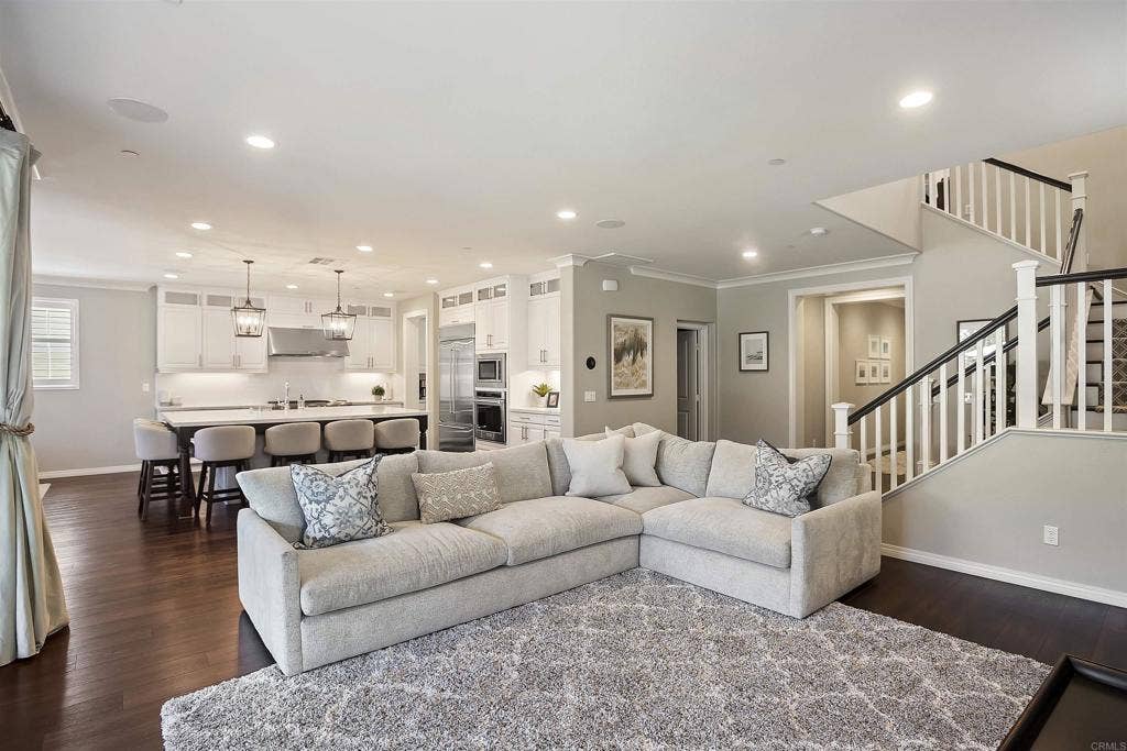 250 Treasure Drive, San Marcos, CA 92078 250 Treasure Drive, San Marcos, CA 92078