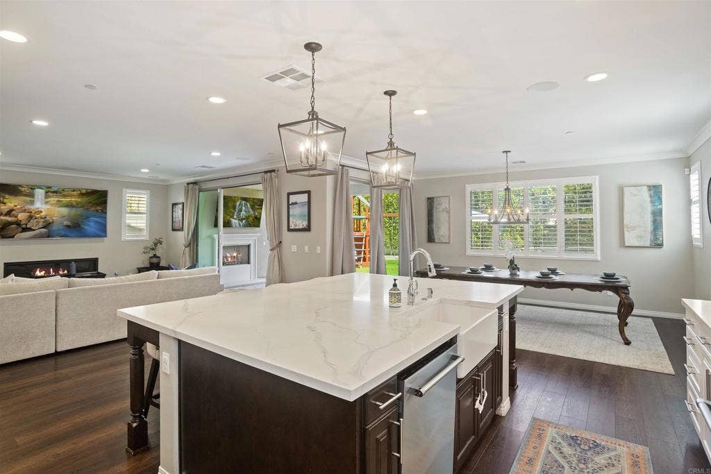 250 Treasure Drive, San Marcos, CA 92078 250 Treasure Drive, San Marcos, CA 92078