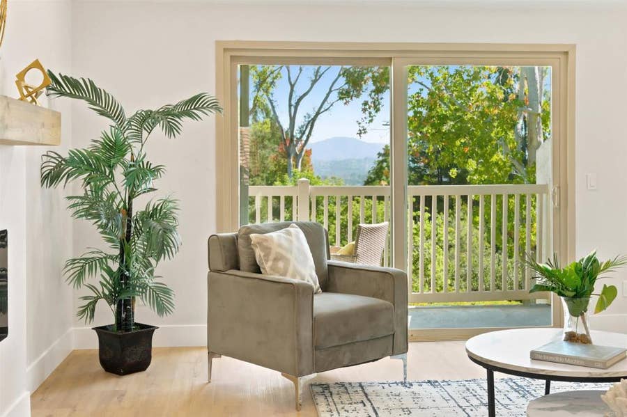 Property photo for 1976 Fairlee Drive, Encinitas, CA