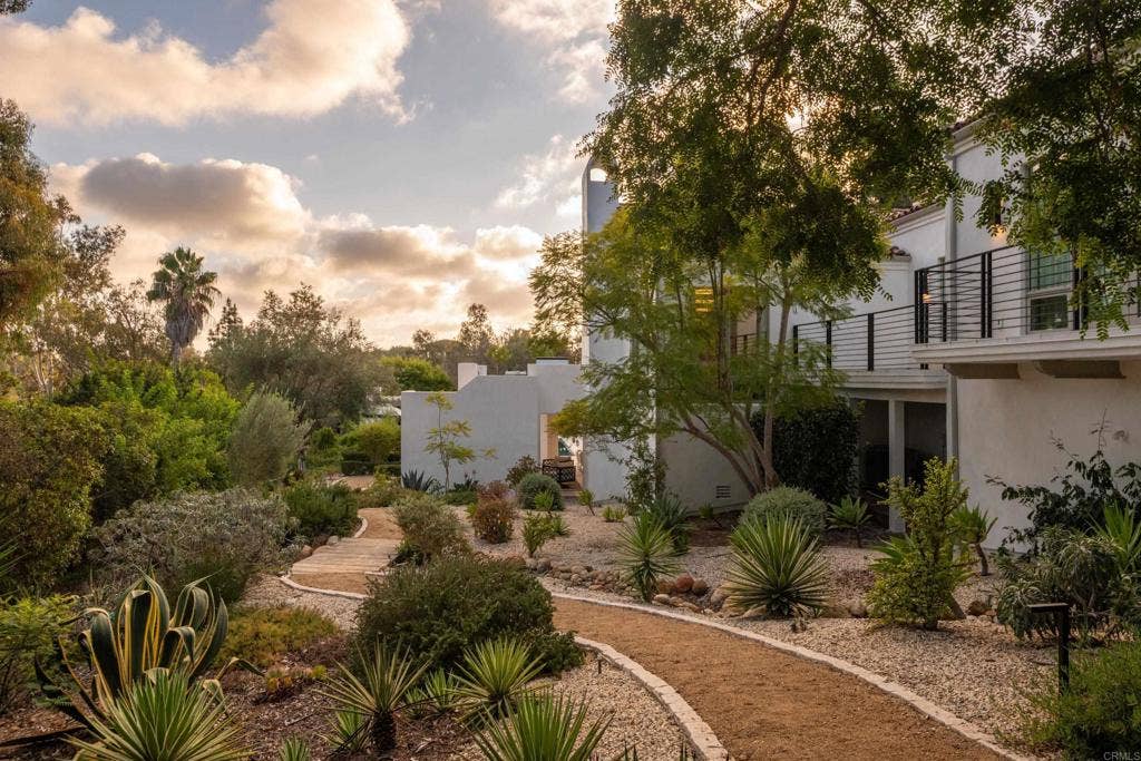 5315 La Crescenta Road, Rancho Santa Fe, CA 92067