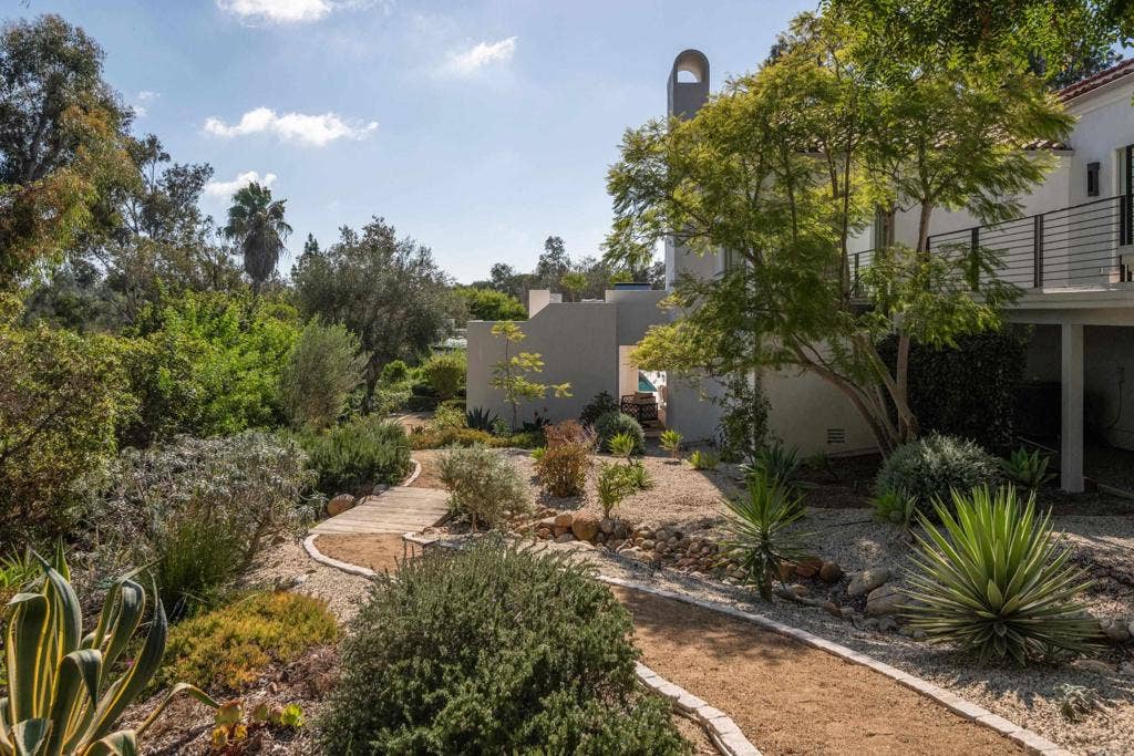 5315 La Crescenta Road, Rancho Santa Fe, CA 92067