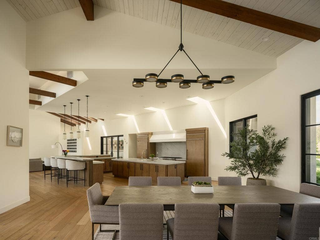 7555 Northern Lights, San Diego, CA 92127 7555 Northern Lights, San Diego, CA 92127