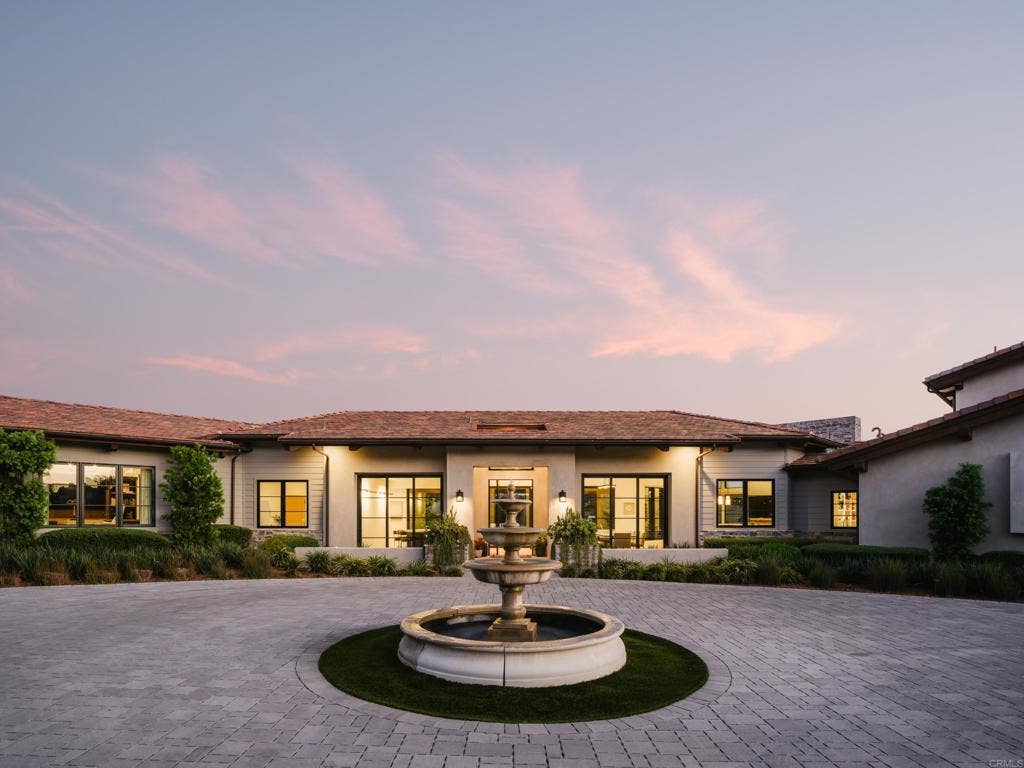7555 Northern Lights, San Diego, CA 92127 7555 Northern Lights, San Diego, CA 92127