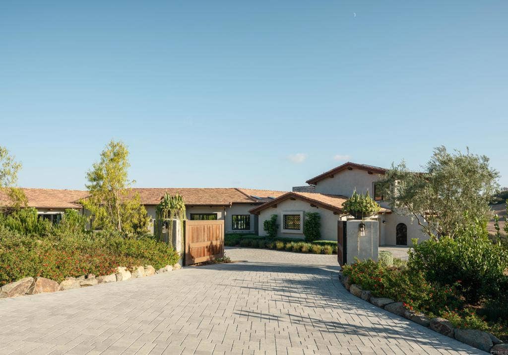7555 Northern Lights, San Diego, CA 92127 7555 Northern Lights, San Diego, CA 92127
