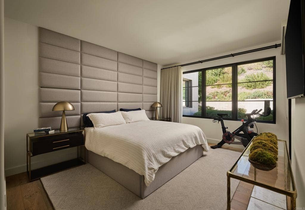 7555 Northern Lights, San Diego, CA 92127 7555 Northern Lights, San Diego, CA 92127