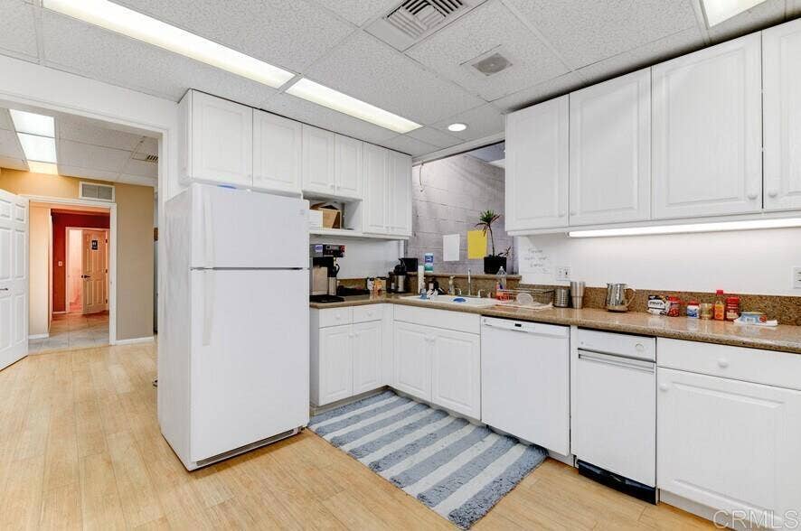 140 N Escondido Boulevard, Escondido, CA 92025 140 N Escondido Boulevard, Escondido, CA 92025