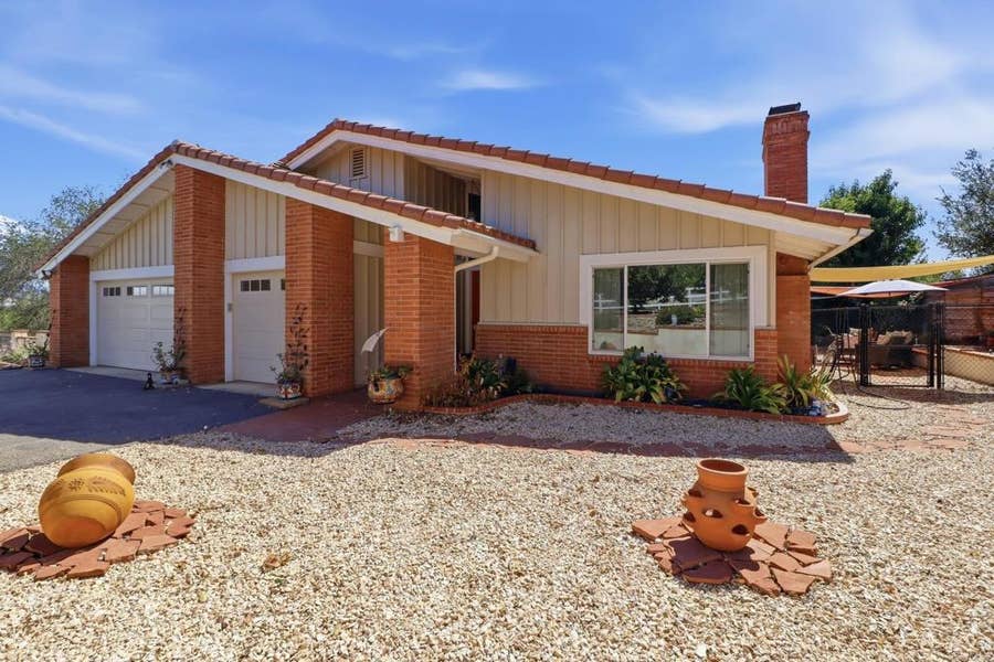 Property photo for 338 Vista del Indio, Fallbrook, CA