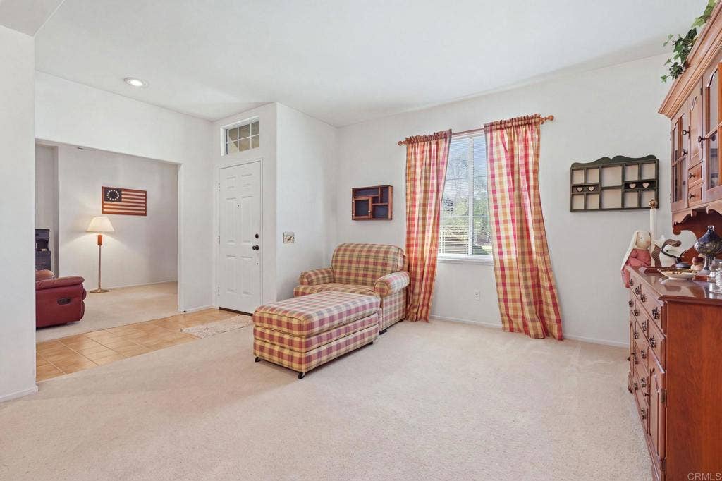 33012 Regina Drive, Temecula, CA 92592