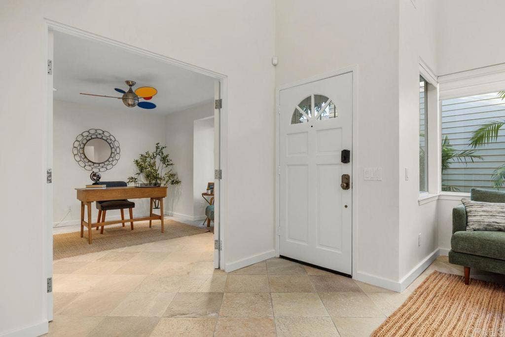 7020 Lantana, Carlsbad, CA 92011