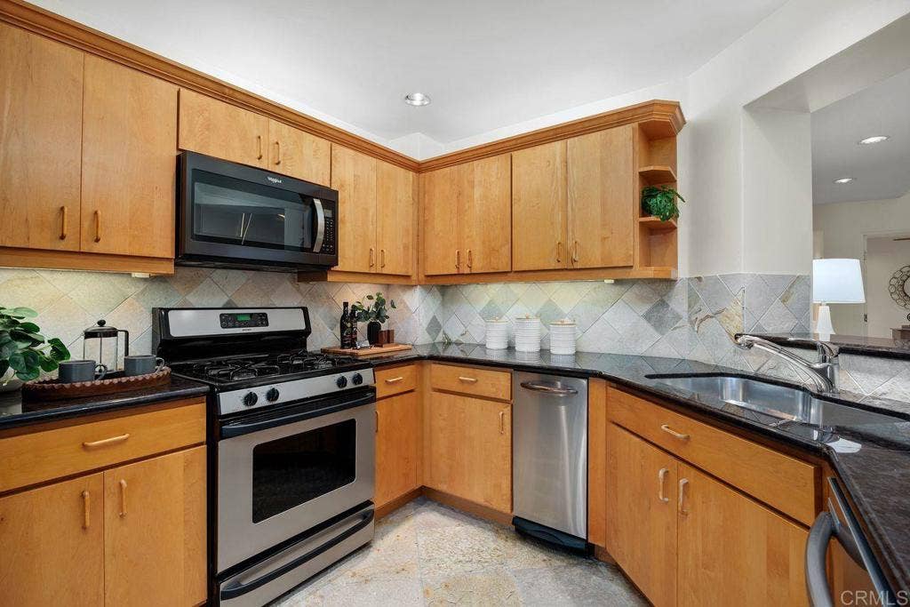 7020 Lantana, Carlsbad, CA 92011