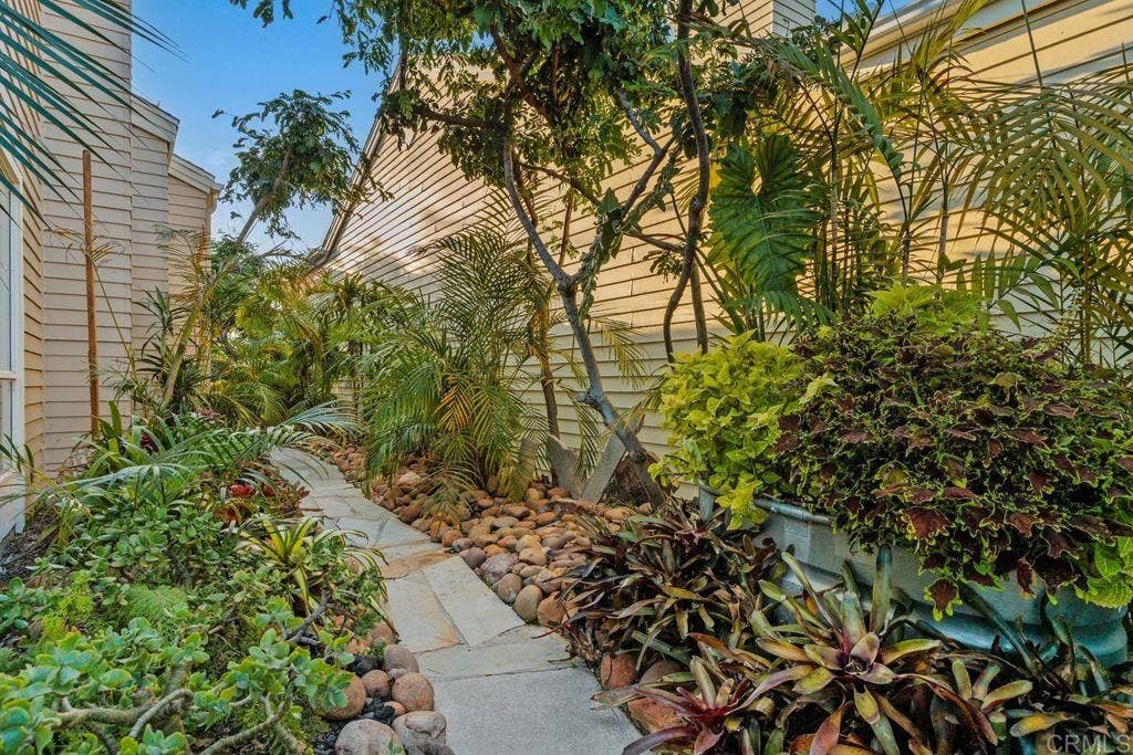 7020 Lantana, Carlsbad, CA 92011