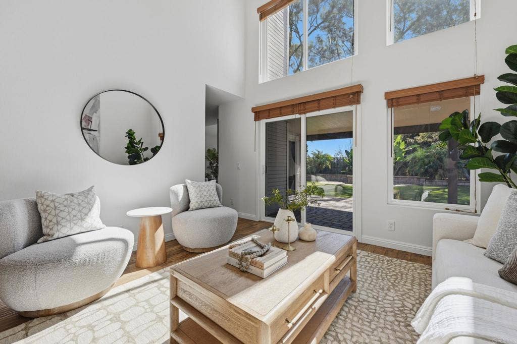 1866 Via Primero, Oceanside, CA 92056 1866 Via Primero, Oceanside, CA 92056